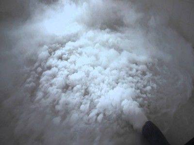 Zestaw: Wytwornica ciężkiego dymu 3000W LF3000+ płyn do dymu 5l Beamz